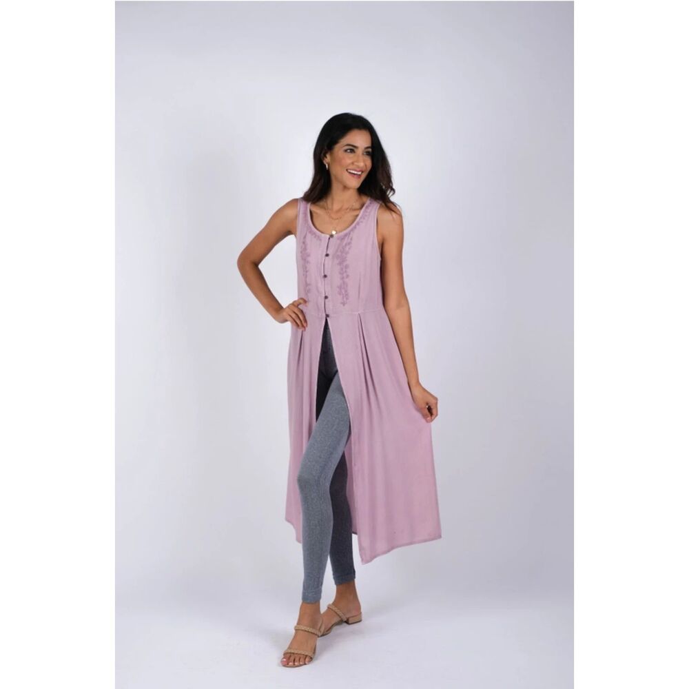 Embroidered Classy Duster
